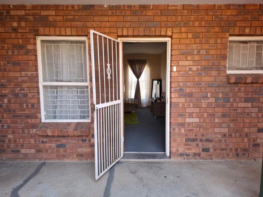 2 Bedroom Property for Sale in Willows Free State